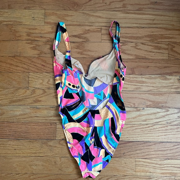 ‼️SOLD ‼️ Retro 80s Hi-thigh Geometric Swimsuit - Picture 2 of 14